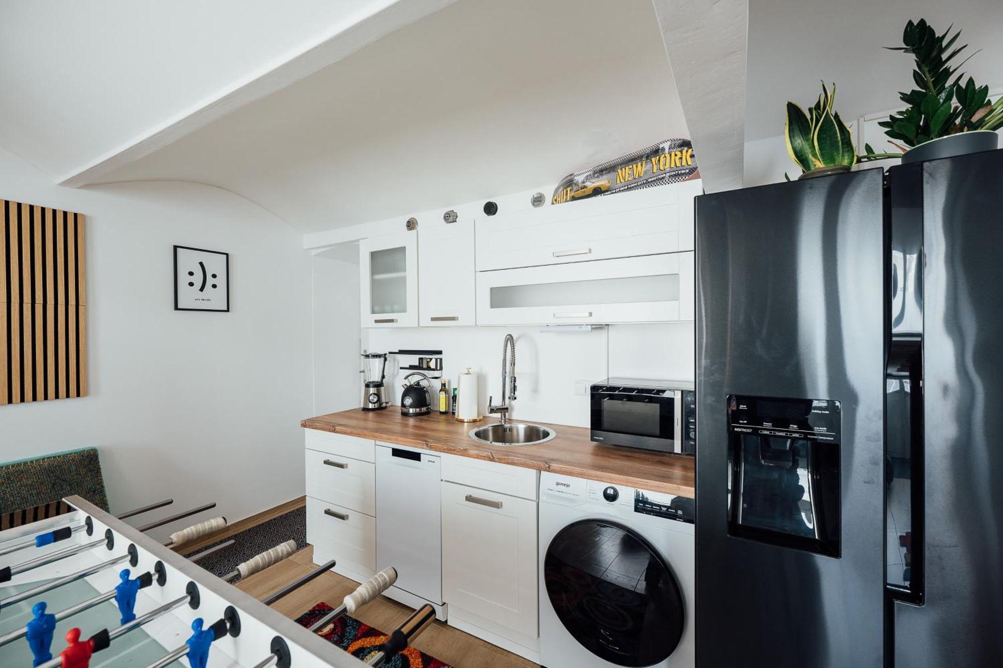 The Garage No.6 Appartement Wenen Buitenkant foto
